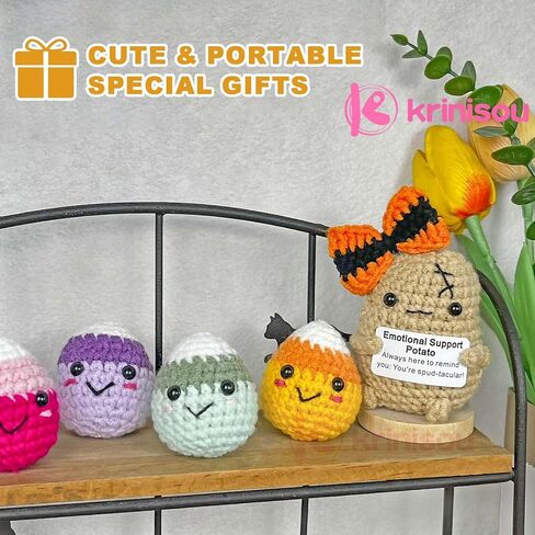 ديكور حلوى الذرة للهالوين، ديكور مكتب مكتب الهالوين اللطيف من الكروشيه، هدايا صغيرة للهالوين من الكروشيه للنساء 4 قطع in Kuwait