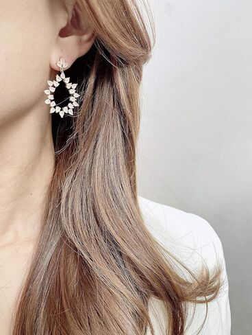 Gold plated tear drop cubic zirconia earrings with 925 silver post in Saudi Arabia