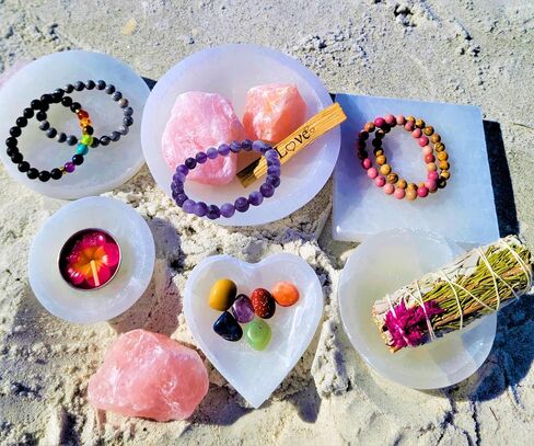 Selenite Charging Bowl & Amethyst Crystal Bracelet Gift Set - Polished Thickly Hand-Carved, Moroccan Crystal Holder to Charge, Cleanse Crystals, Smudging Bowl, Spiritual Gifts Set (Amethyst) in Kuwait