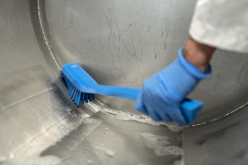 فرشاة تنظيف فيكان ذات مقبض طويل - أصفر in Kuwait