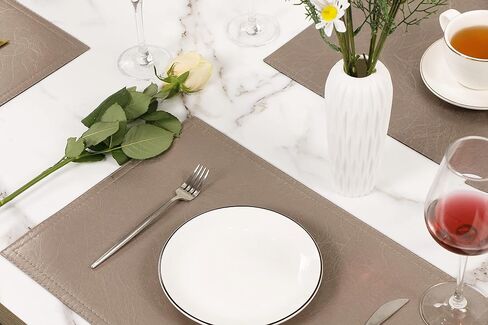 Waterproof PU Placemats, Faux Leather Dinging Table Mat, Set of 4, Easy to Wipe Off Scrub Vinyl Mat, Heat & Stain Resistant for Office Conference Table, Home Decor in Kuwait