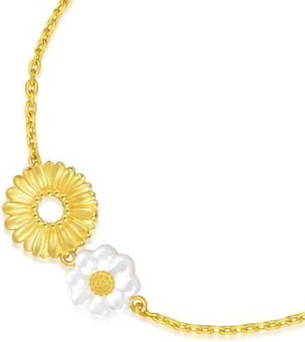 CHOW SANG SANG 999 24K Solid Gold Mother of Pearl Daisy Bracelet for Women 93268B | 7", (18 CM), 7 inch, Metal, not known in Saudi Arabia