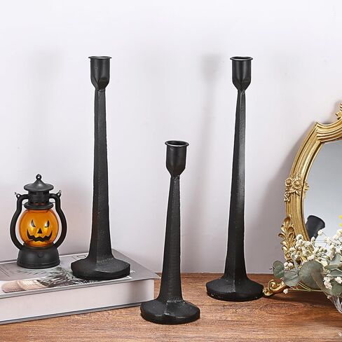 مجموعة حوامل الشمعدان المصنوعة من الحديد الزهر من OWNMY مكونة من 3 حوامل شموع مستدقة، حوامل شمعدان مدببة عتيقة، حوامل شموع مزخرفة، حوامل شمعدان سوداء طويلة لقطع طاولة الطعام المركزية in Kuwait