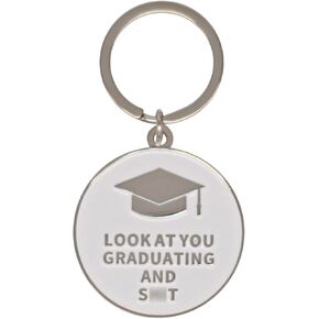 سلسلة مفاتيح هدايا التخرج 2022 للنساء والرجال - هدايا فئة 2022 له أو لها - فكرة هدية للطلاب المتخرجين من المدرسة الثانوية والكلية والجامعة - هدية مجوهرات للفتيات المراهقات أو الصبيان in Kuwait