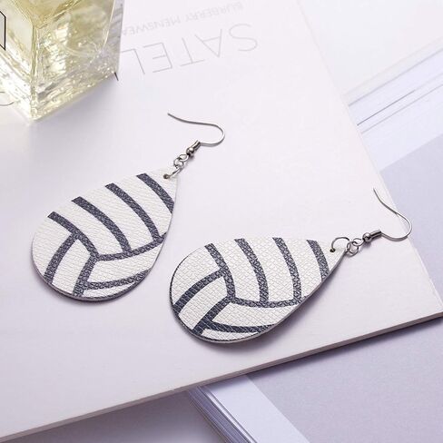 5 أزواج من أقراط كرة القدم من الجلد الصناعي أقراط على شكل دمعة طبقة واحدة من أقراط كرة القدم كرة القدم وكرة السلة وكرة القدم الرجبي والبيسبول من الجلد الصناعي أقراط متدلية من الجلد الصناعي على شكل كرة دمعة in Kuwait