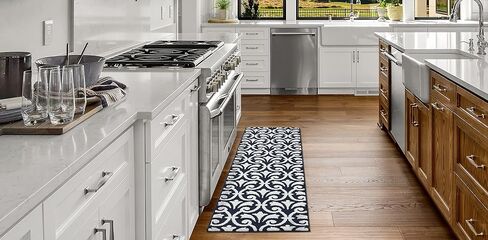 Creative Home Ideas – Tufted Runner - Karb Trellis Border Rug - Modern Home Décor - Washable Rug - Accent Carpet for Entryway & Hallway - Measures 26" x 60" - Navy and White in Kuwait