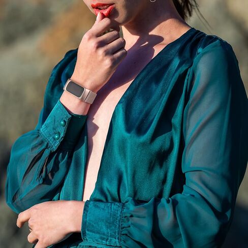 سوار معدني لساعة Fitbit Charge 5 للنساء والرجال، سوار معصم مغناطيسي من الفولاذ المقاوم للصدأ وسوار شبكي بديل لساعة Fitbit Charge 5 in Kuwait