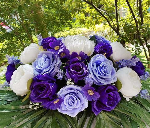 سرج زهرة القبر للقبر، لون غير ينزف، زهور المقبرة الاصطناعية - ترتيب مزيج الفاوانيا الوردية والفاوانيا البيضاء، ديكور قبر خارجي in Kuwait