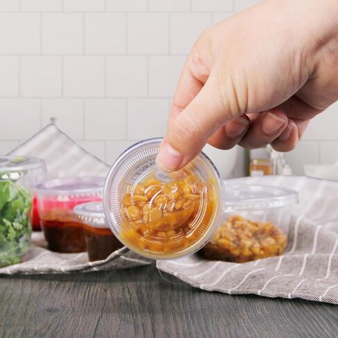 SJORHNUS 5 oz Disposable Plastic Portion Cups with Lids,Clear Dessert Cups for Souffle Jello Shot Pudding Ice Cream,100 Sets Small Condiment Cups in Kuwait