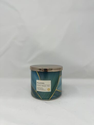 Flannel 3 Wick Candle 14.5 oz / 411 g [Made with Natural Essential Oil] 2024 in Saudi Arabia