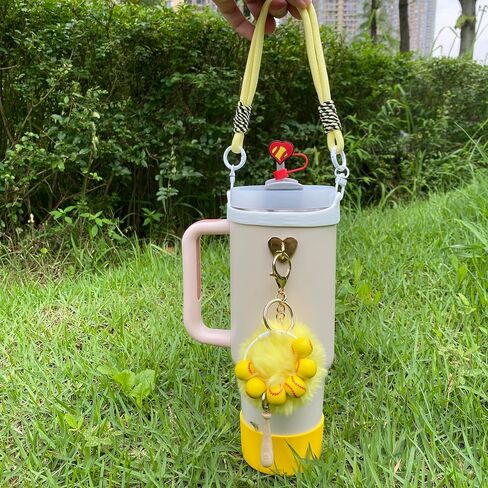 مجموعة غطاء غطاء من السيليكون من Softball Charms مع حامل حزام لإكسسوارات كأس ستانلي 30 40 أونصة، حامل زجاجة مياه مع حزام وملحقات (أصفر) in Saudi Arabia