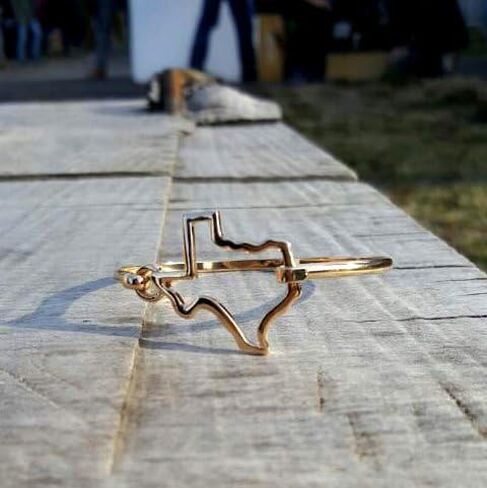 State Shape Bangle Bracelet in Saudi Arabia