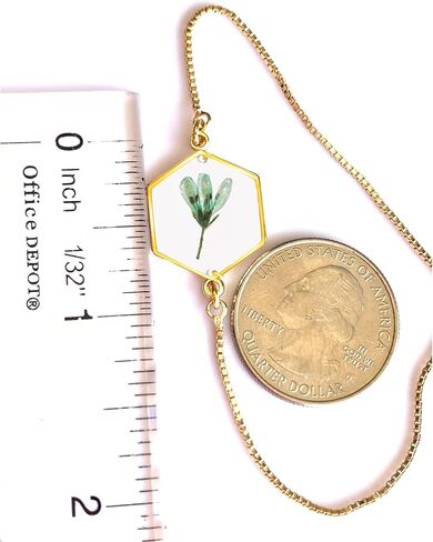 سوار Forget-Me-Not وQueen Anne's Wildflower المضغوط من الدانتيل | سوار راتنج الزهور البرية المضغوطة بالذهب | سوار يدوي شخصي | سوار زهرة ولاية ألاسكا | العودة إلى المدرسة in Saudi Arabia
