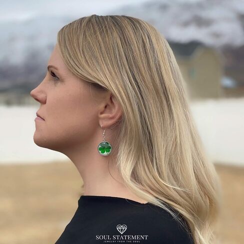 سول ستيتمنت اقراط متدلية على شكل عملة معدنية على شكل زهرة البرسيم من شامروك عيد القديس باتريك، مجوهرات خضراء in Kuwait