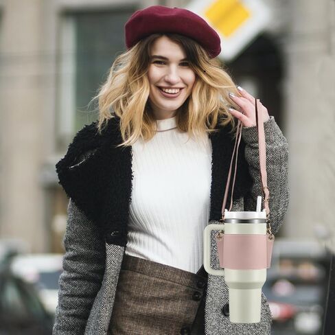 حامل بهلوان مع حزام، حامل أكواب قهوة من الجلد قابل لإعادة الاستخدام، أكياس زجاجات مياه للمشروبات مع حزام قابل للتعديل من أجل يتي وستانلي 30 أونصة و40 أونصة (وردي) in Kuwait