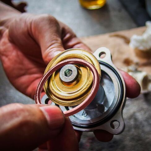 129 حلقة دائرية من السيليكون، مقياس التحمل 70 أمبير، أحمر، معرف 1-9/16 بوصة، OD 1-3/4 بوصة، عرض 3/32 بوصة (عبوة من 100 قطعة) in Kuwait