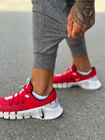 بنطال رياضي للرجال هو الأكثر نعومة في Sunday Performance™ Jogger لركوب الدراجات واللياقة البدنية والجري in Kuwait