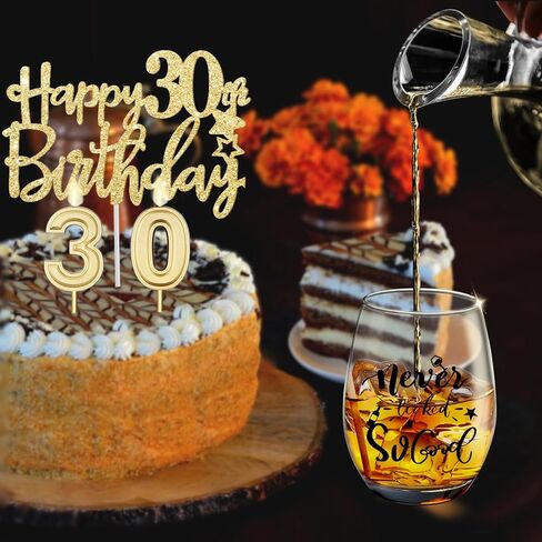 هدايا عيد الميلاد الخمسين للنساء مع كأس نبيذ 15 أونصة، وتاج عيد الميلاد الخمسين، ووشاح، وغطاء للكيك والشموع، وزينة عيد ميلاد عمرها 50 عامًا، فكرة هدايا عيد الميلاد الخمسين in Kuwait