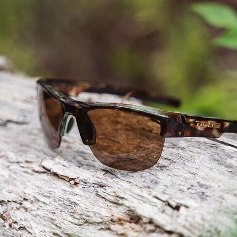 نظارات شمسية رياضية وبيسبول للشباب والرجال والنساء - مثالية للبيسبول والجولف والمشي لمسافات طويلة والجري وأسلوب الحياة in Kuwait