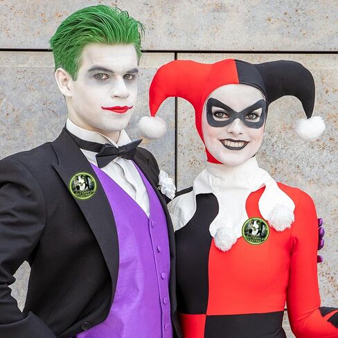 ملصقات جائزة أفضل زي للأزواج، جائزة الملصقات الفائزة بمسابقة حفلة الهالوين، 2.25 بوصة (عبوة من 4 قطع) in Kuwait