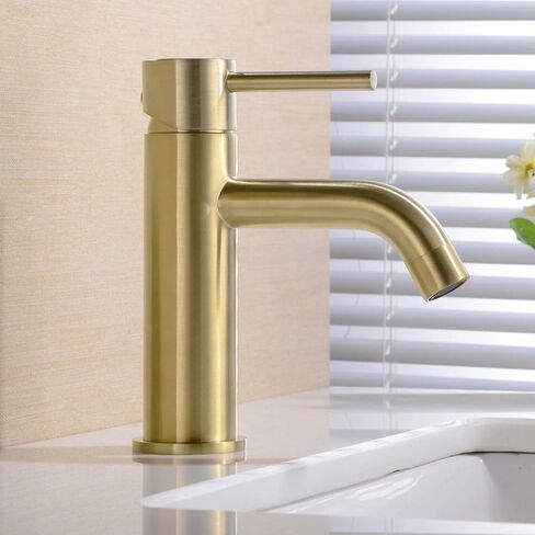 صنبور حوض الحمام بفتحة واحدة من النحاس من TRUSTMI مع مجموعة تصريف منبثقة ولوحة سطح بغطاء فتحة مقاس 6 بوصات، ذهبي مصقول in Kuwait