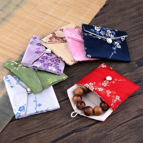 9 قطع حقائب مجوهرات بمقاس 3.9 × 4.7 بوصة، وحقائب مطرزة بالديباج in Kuwait