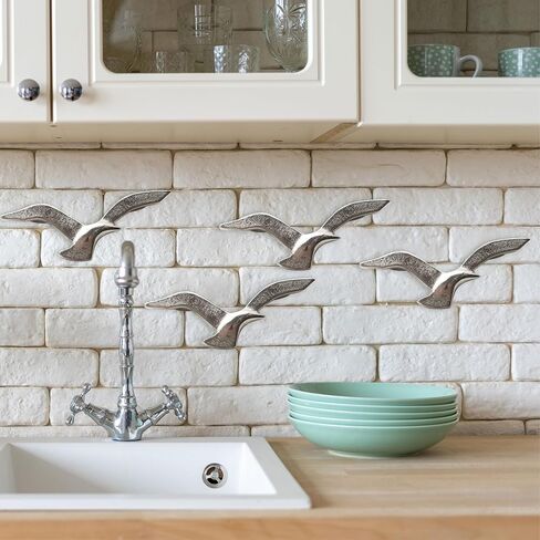 WHW Whole House Worlds Americana Flock of Flying Sea Gulls، مجموعة من 4، منحوتة حائط، مصنوعة يدويًا، ألومنيوم فضي مصبوب، 8.25 عرض in Kuwait