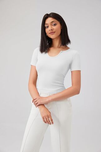 قمصان باشافو النسائية بأكمام قصيرة مضلعة ورقبة واسعة، قمصان أساسية ضيقة، قمصان صيفية عصرية in Kuwait