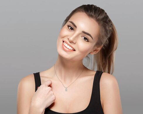 AINUOSHI Moissanite Necklace for Women, 1-1.5 CT Solitaire Moissanite Diamond D-E Color, 925 Sterling Silver with 18K Gold Plating, Christmas New Year Gifts with Jewelry Box Packed in Kuwait