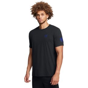 تي شيرت Freedom Graphic بأكمام قصيرة للرجال من Under Armour