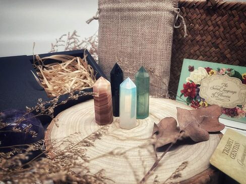 Crystal Healing Wands Set, Natural Prism Reiki Gemstone Decor, 1.9"-2.3", 4pcs in Saudi Arabia