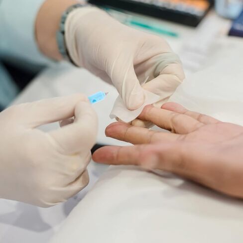 200 قطعة من إبر أخذ الدم من هيليفتي، أجهزة أخذ العينات in Saudi Arabia