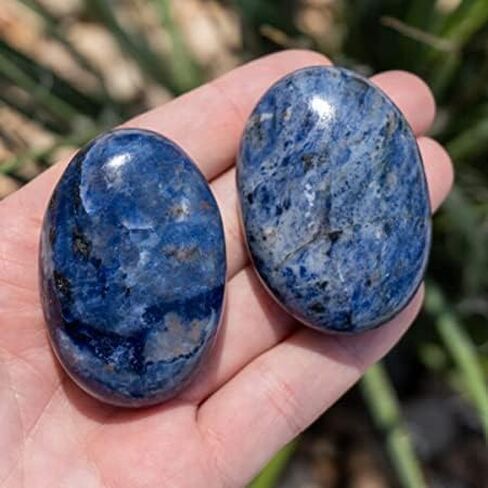 Hematite Oval Worry Stones, Palm Healing Crystal, Woory Thumb Stone, Hand Carved Natural Gem Pocket Palm Healing Crystals Chakra Reiki Healing Balancing in Saudi Arabia