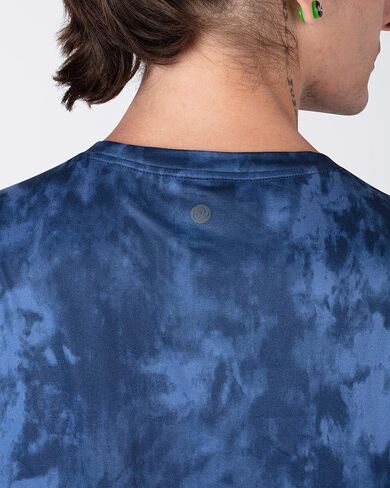Apana Men's Lightweight Short Sleeve T-Shirt Yoga Running Athletic Tee Shirt Top for Men (Indigo Tie Dye, Medium) in Saudi Arabia