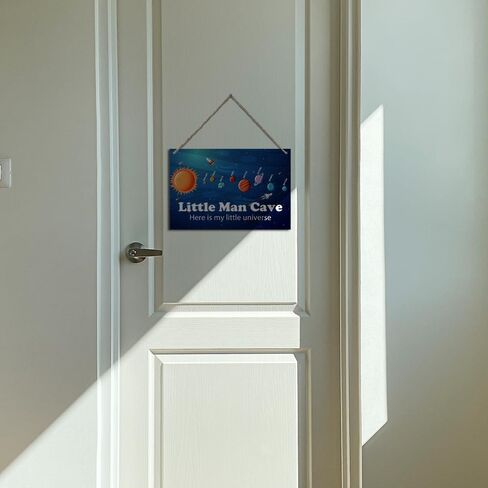 الفضاء الخارجي كهف الرجل الصغير هنا هو بلدي الكون الصغير اقتباس لوحة خشبية معلقة لوحة معلقة جدار الفن ديكور لحضانة الأطفال الصغار الأولاد غرفة نوم غرفة المعيشة ديكورات غرفة المعيشة 12 بوصة × 8 بوصة (J720) in Kuwait