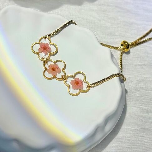 Four Leaf Clover Bracelet - Daffodil Pressed Flower Bracelets for Women,Boho Bracelets,Cute Bracelets,Bridesmaid Bracelet,Meaningful Blessing Gift | Adjustable (Gold) in Saudi Arabia