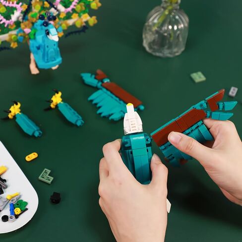 Birds Building Toy Set,Creative Building Toy Easter Basket Stuffer,Parrot,Owl,Penguin,Flamingo,Eagle,Bird Animal Toy Set,Easter Gift for Kids Ages 6+ in Saudi Arabia