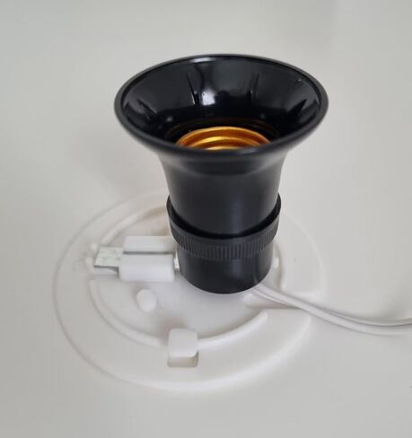 3.5" General Foam MB48 Replacement Medium Base Light Cord for Blow Mold Plastics for Halloween and Christmas in Kuwait