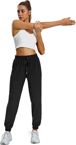 سراويل الركض النسائية خفيفة الوزن من MIER مع جيوب بسحاب للجري والمشي لمسافات طويلة والسفر برباط، سريعة الجفاف in Kuwait