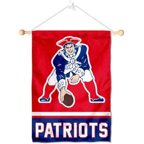 New England Patriots Vintage Pat Patriot Banner Window Wall Hanging Flag with Suction Cup