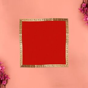 SATVIK 1 قطعة 18 × 18 بوصة أحمر Asan لبوجا بوجا حصيرة Mandir Ganpati Laxmi Pujan المنزل معبد الصلاة Bhagwan Chowki Aasan القماش الهندي التقليدي العرقي Pooja Diwali ديكورات Puja Item