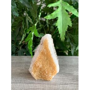 GAF TREASURES Brazilian Citrine Clusters with Cut/Flat Base, Honey Citrine Quartz Cluster, Citrine Cathedral, Money Stone, Success Stone (0.5-1 lb)