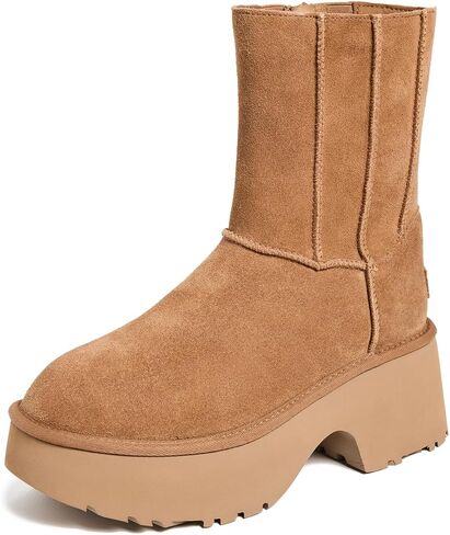 حذاء نسائي كلاسيكي من UGG ذو درزتين نيو هايتس in Saudi Arabia