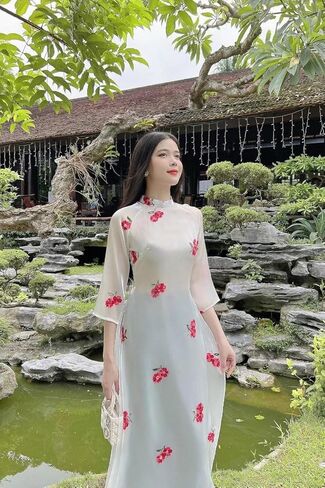 مجموعة CuteSass بيضاء مطرزة ديزي شيفون آو داي | الفيتنامية الحديثة المعدة مسبقًا آو داي | المرأة آو داي مع السراويل in Kuwait