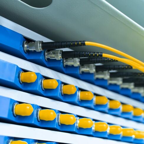 100-Pack Fiber Optic Coupler ST-Red in Saudi Arabia