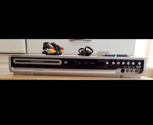 مسجل DVD Magnavox MWR10D6 (متجدد) in Kuwait
