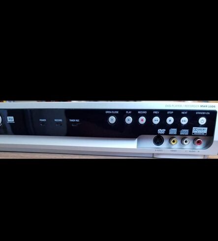 مسجل DVD Magnavox MWR10D6 (متجدد) in Kuwait