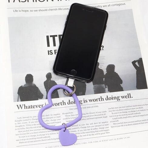 حبل هاتف من السيليكون بحلقة على شكل قلب مع 3 قطع من شريط الحبل، سحر معصم حبل الهاتف، معصم حبل الهاتف، عالمي لمعظم شارات حافظة الهاتف الخلوي in Kuwait