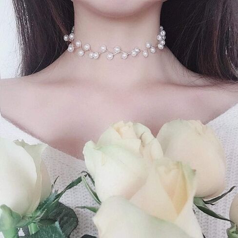 قلادة تشوكر بسلسلة من اللؤلؤ الأبيض والأسود إلى الترقوة للنساء والفتيات in Kuwait