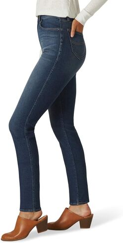LEE Women's Relaxed Fit Straight Leg Ankle Jean in Saudi Arabia